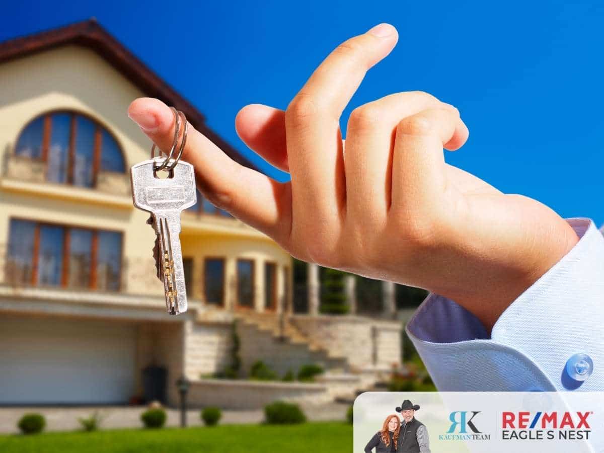 The Importance Of Hiring a Real Estate Agent Throughout Your Buying Process